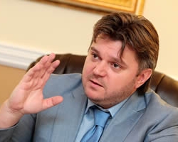 Україна поки не буде просити допомоги у виплаті Росії 7 млрд дол