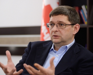 Если Рада не будет работать 30 дней, Янукович распустит ее - "ударовец"