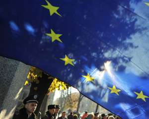 Почти половина украинцев выступают за вступление в ЕС