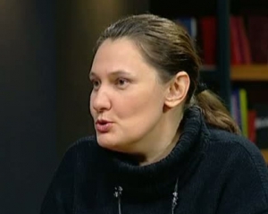 Що робити, якщо авто потрапило в яму на дорозі