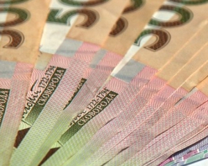 У НБУ запевнили, що українці все більше грошей віддають банкам