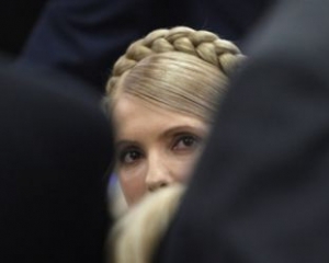Тимошенко требует доставить ее в суд на завтрашний допрос свидетеля Зайцева