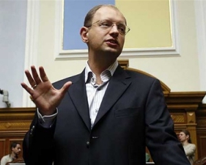 "Ехать 12 часов в авто, с ее состоянием здоровья это означает физическое уничтожение" - Яценюк о Тимошенко