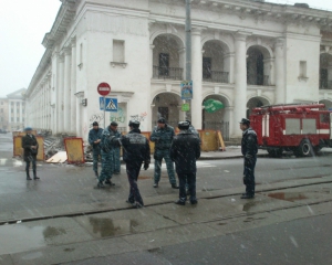 Активістів з Гостинного двору забрали до міліції