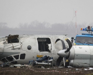 Слідство вирішило не валити на терористів падіння літака у Донецьку