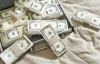 В обменниках подорожал доллар, курс евро опустился на 10 копеек