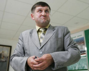 На Волині "Свобода" "наїхала" на "ударівця", який роздавав продпакети