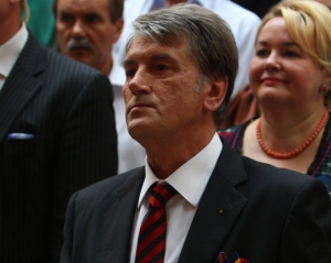 Ющенко считает, что Кузьмин спекулирует на его крови