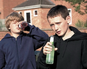 Мер Львова ініціював боротьбу проти алкоголізму у неповнолітніх