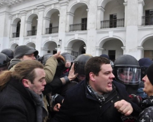 Суд заборонив &quot;Свободі&quot; проводити акції протесту у Гостинному дворі - визнав його історичною пам&#039;яткою