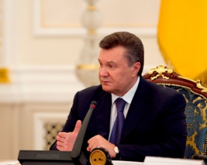 Янукович на заседании правительства пообещал и дальше внедрять &quot;покращення&quot;