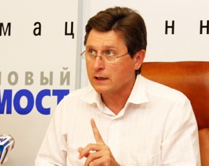Пауза в информационной деятельности затянулась - эксперт о молчании Януковича