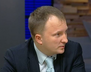 Палій розповів, як Янукович вивищується на негативному образі Табачника