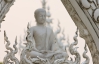 В буддийском храме Ват Ронг Кхун есть фрески башен-близнецов и Бэтмена