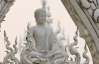 У буддійському храмі Ват Ронг Кхун є фрески башт-близнюків та Бетмена