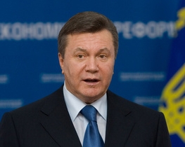 Янукович снова "ляпнул": "Украина будет отмечать 125 годовщину Крещения Руси"