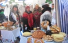 Масляна на Вінниччині: на святі з'їли десять тисяч млинців 