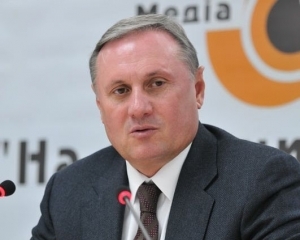 Ефремов: Проводить третий голосования регламентного комитета по Власенко - абсурд