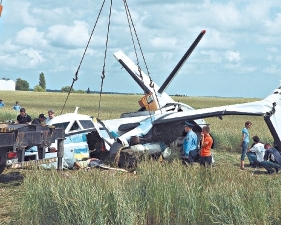 Літак під Бородянкою впав через помилку пілотів, вважають у прокуратурі