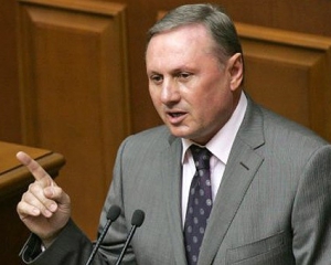 Ефремов угрожает, что "регионалы" разблокируют трибуну ВР силой