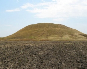 В Черкасской области землю с курганом меняют на другой участок