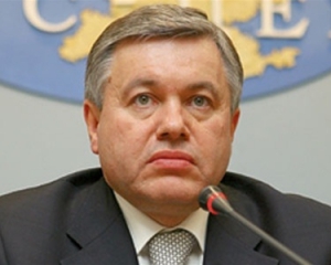 Росія і Європа сперечаються за Україну — посол