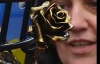 Тимошенко вітали із 8 березня кульками та кованими трояндами