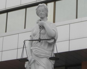 Украинские суды за 2012 год вынесли 0,17% оправдательных приговоров, осудив почти 165 тысяч украинцев