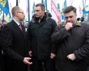 Лидеры оппозиции 16 марта проведут всенародное вече во Львове - СМИ