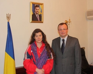 Сирийскую пленницу Кочневу передали украинскому посольству