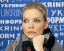 Окунська оскаржуватиме закриття справи проти Власенка