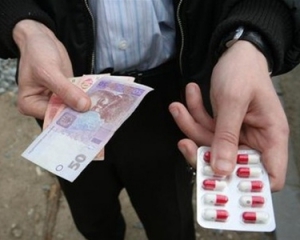 &quot;Святошинские робингуды&quot; обнаружили в Киеве аптеки, которые продают наркотики