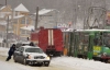 На Львовщине непогода: трамваи сходят с рельсов, тысячи горожан не могут доехать на работу