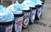 Під МВС принесли відра з "мусором": "Саме так українці ставляться до міліції"