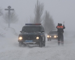 В опозиції повідомили, що правоохоронці блокують виїзд автобусів до Львова на акцію &quot;Вставай, Україно!&quot;