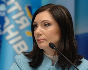 &quot;Регионалы&quot; обещают определиться с датой выборов в Киеве после решения КС