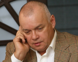 На журналіста Кисельова, який образив Януковича, слід подати до суду - юрист