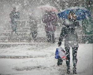 В Україну знову сунуть снігопади та дощі