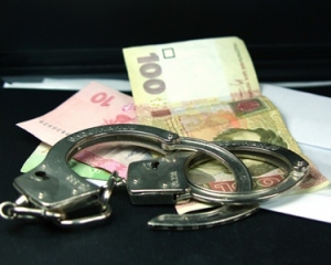 У Києві головний податковий ревізор за $5 тисяч умів "закрити очі"