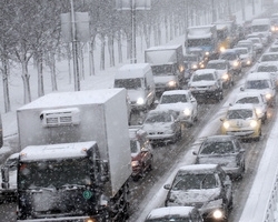 У Києві максимальні пробки через сніг