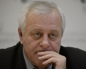 "Янукович хочет спокойно царствовать, чтобы Сашин бизнес умножался по $1 млрд в год" - Филенко