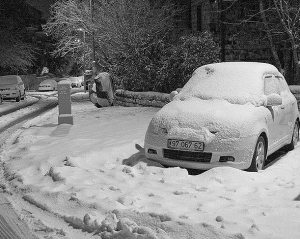 Ситуация на дорогах в Киеве ухудшается, затор на трассе Киев-Житомир почти исчез