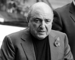 Березовский умер от удушения — СМИ