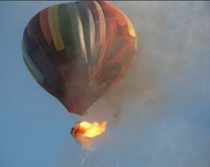В Камбодже упал воздушный шар с туристами. Пострадали два россиянина и украинец