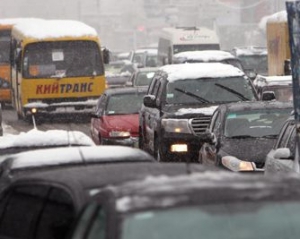 Довжина заторів у Києві учора сягнула майже 800 км