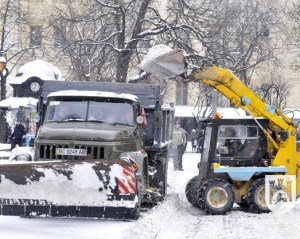 Депутаты выясняют, куда делись 100 млн грн для снегоуборочной техники