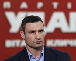 УДАР требует отставки Азарова и Попова