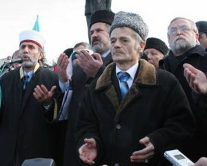 Джемилев заявил, что власть серьезно ошибается, думая, что крымские татары ей ничего не сделают