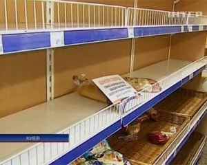 Снег в Киеве убирали оперативно, продуктов в магазинах было достаточно - глава Дарницы