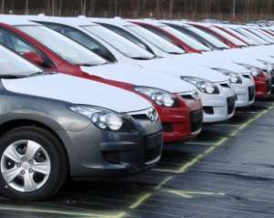 Украинцы стали покупать больше машин стоимостью более $35 тыс.